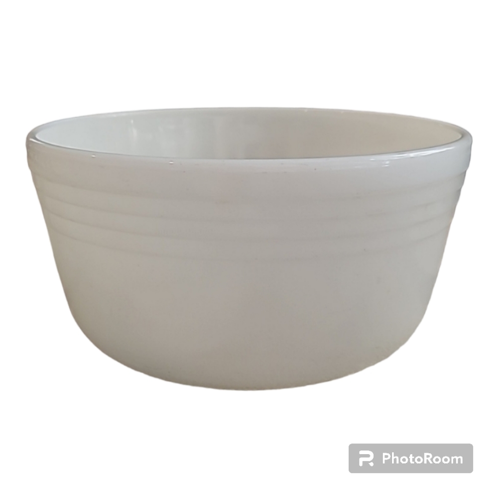 PYREX for Hamilton Beach large mixing bowl white milk glass w ribbing vtg